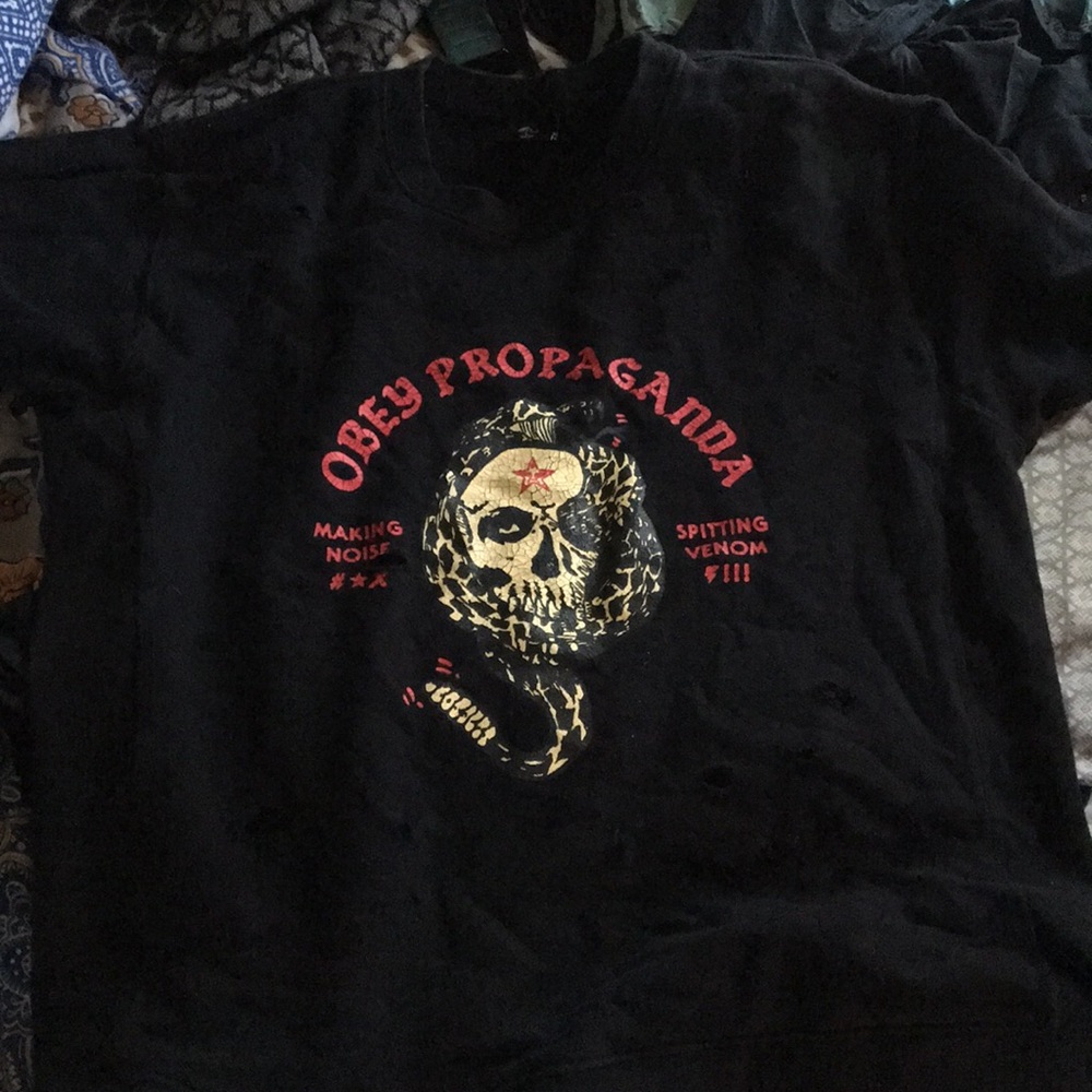 OBEY / grungey / sweater